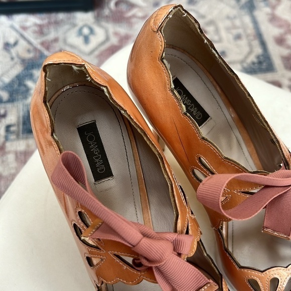 Joan & David Woman's Pink Patent Cicilee Scalloped Ribbon Tie Mary Jane Pump - Picture 7 of 10